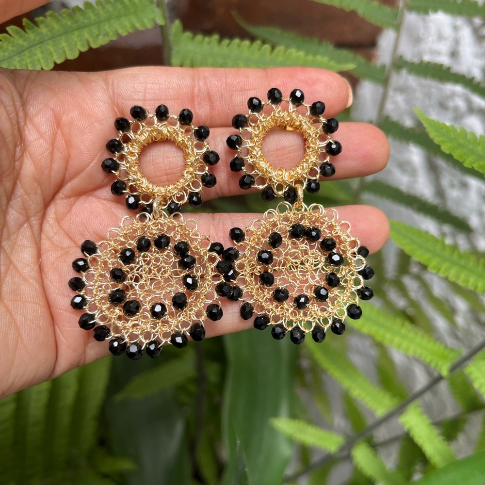 earrings woven with TPC wire and crystals from Bisuteria new